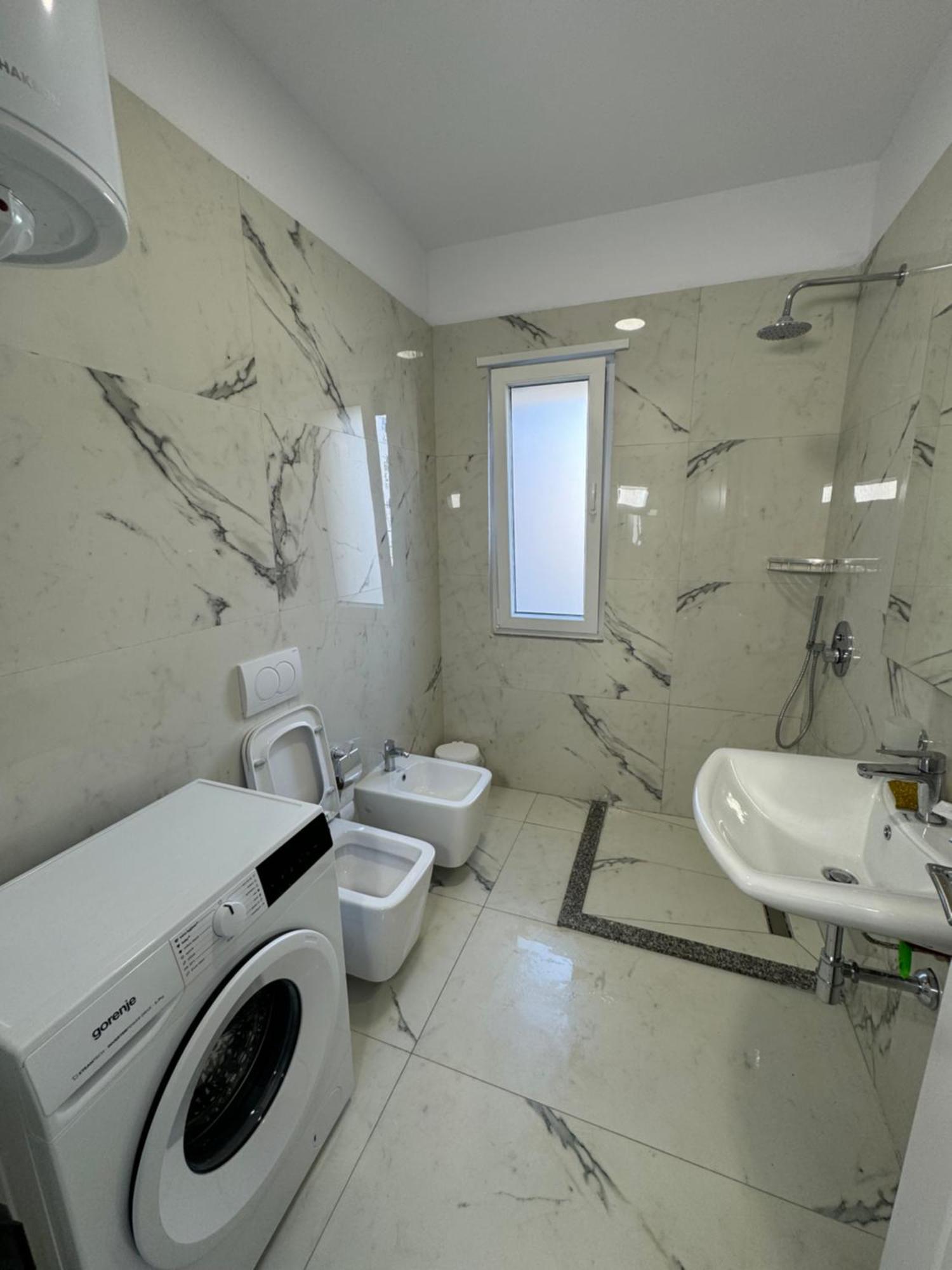 Apartment In City Center Шкодер Экстерьер фото