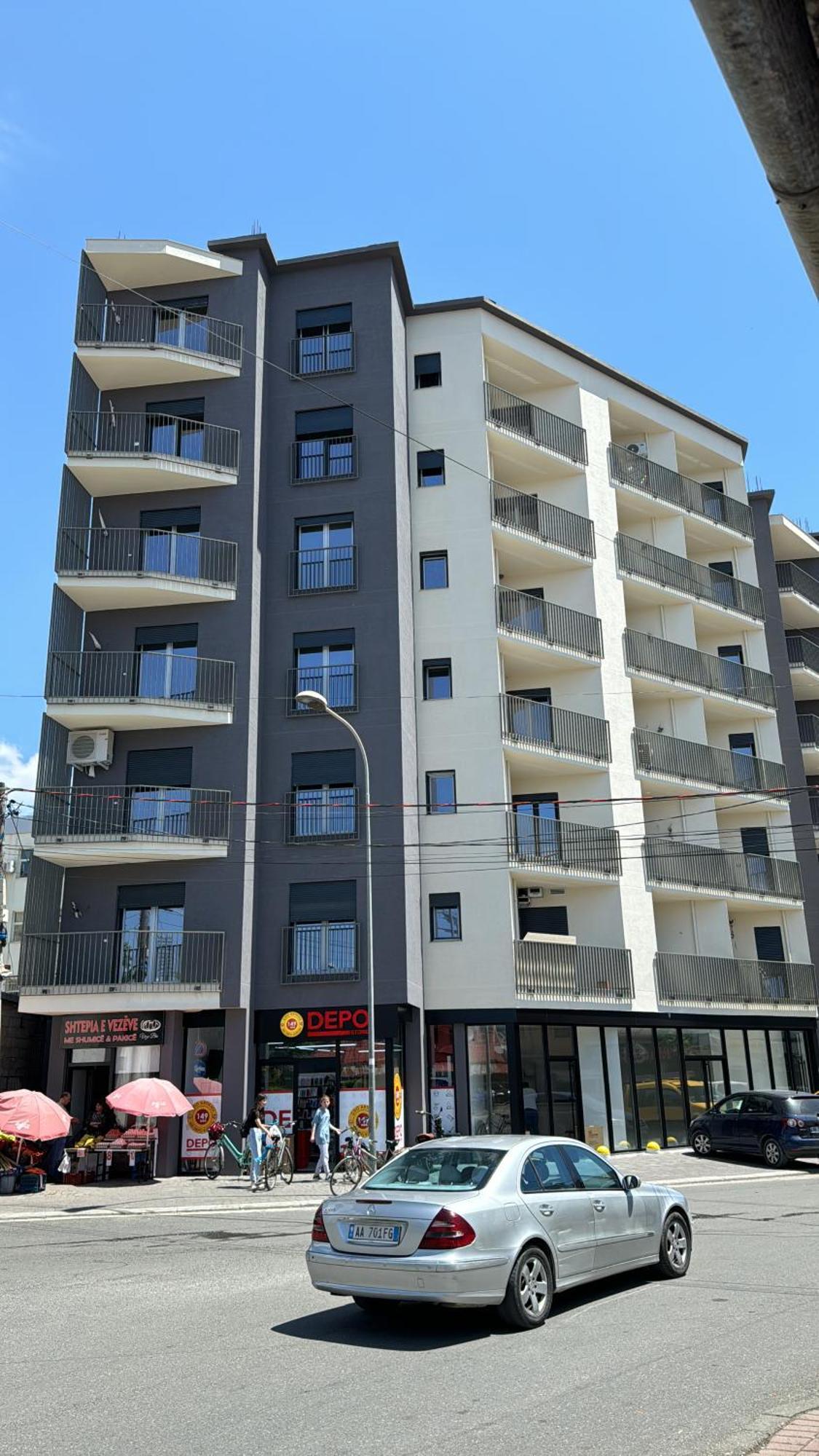 Apartment In City Center Шкодер Экстерьер фото